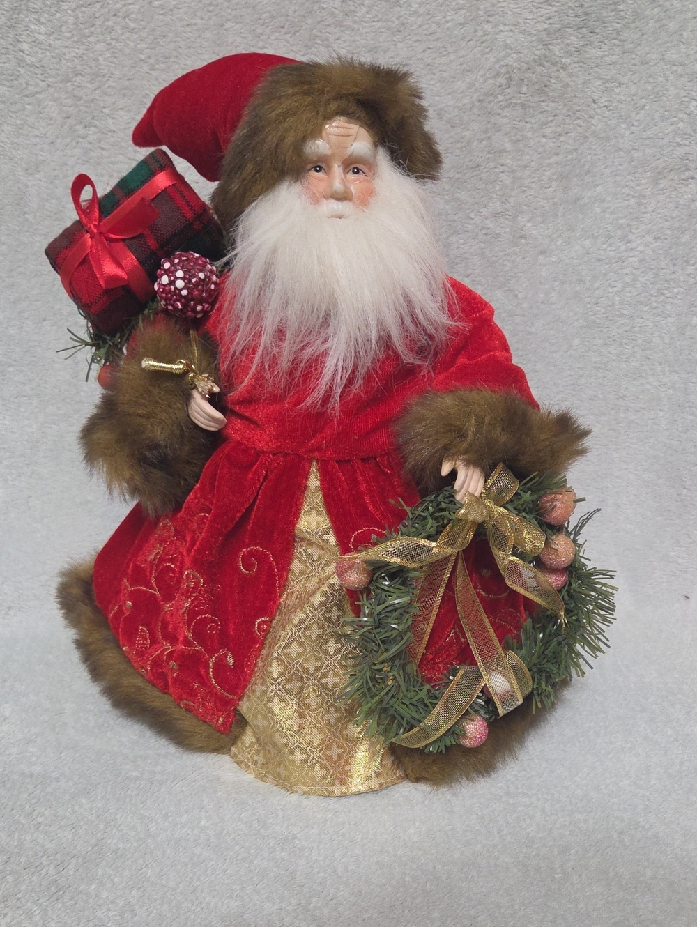 Vintage Old World Santa Claus 12" x 12" Tree Table Topper Holdiay Decor